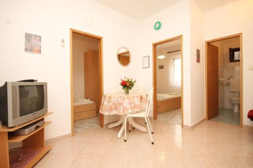 Apartment Rukavac 8837a - image 5