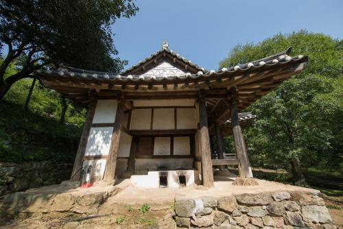 Jinrae Lee's Traditional House