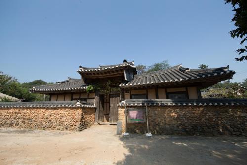 Korean-style Standard Double Room