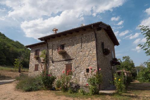  La Piana Dei Castagni, Castel dʼAiano bei Castello di Serravalle