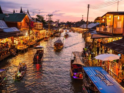 River House @Wat-Yai