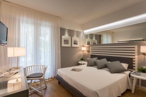 Classic Double or Twin Room room in Suite Erica Lignano Hotel