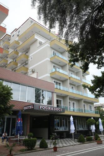 Hotel Pogradeci - image 9