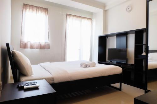 Studio Signature Park Grande Apartment MT. Haryono By Travelio