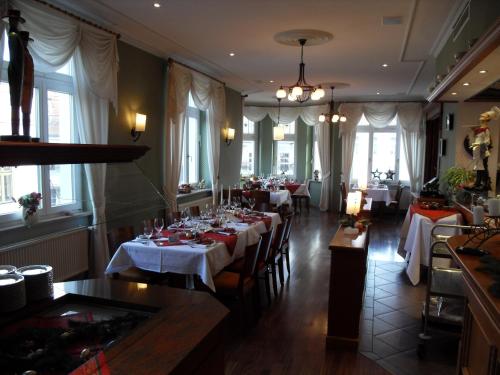 餐廳, 弗斯特耐克酒店 (Hotel Fursteneck) in 貝恩堡（薩勒）