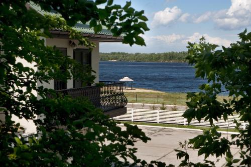 Apkārtne, Knyazha Hora Hotel in Kaniva