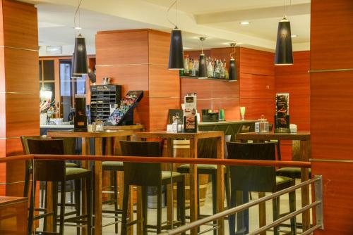 Hotel Master - image 8