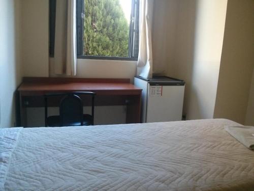 5 twin beds