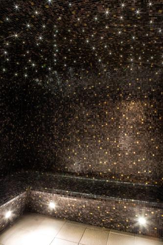 Le Tsuba Hotel - image 8