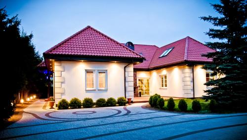 Villa Hof - image 2