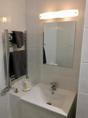 Globe Inn - image 14