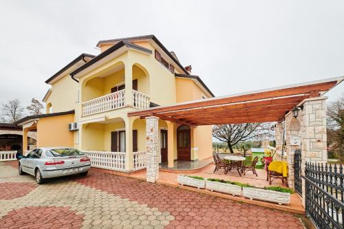  Apartments Catic in Umag