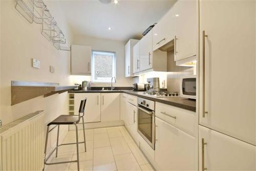 Lovely Bright 1 Bed Apartment - 15min To Centre Of Town, St Johns Wood, London