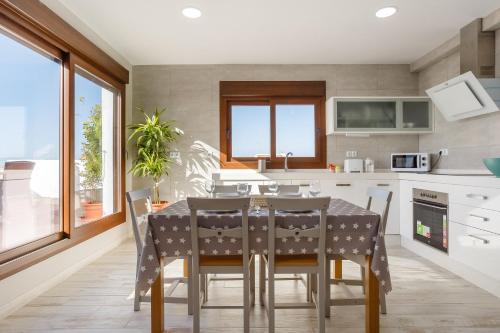 Atico FULL Balcony by Cadiz4Rentals - image 12