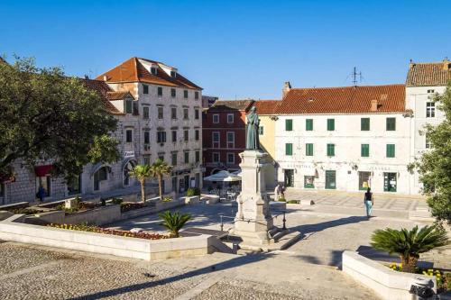  Apartment Berto in Makarska