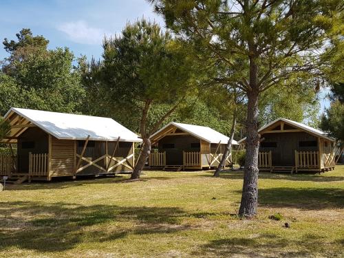 Camping Le Lagon Bleu