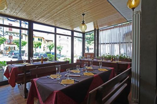 Étterem, Piccolo Hotel in Lizzano in Belvedere