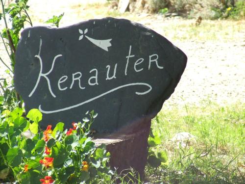 Gîte de Kerauter (Gite de Kerauter) in Saint-Mayeux
