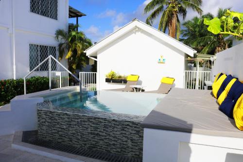 Piscine, Villa Boscardi in Belize City