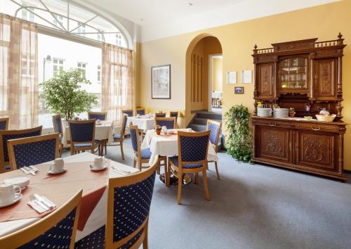 Étterem, Hotel Garni am Markt - Businesshotel - Fruhstucksbuffet - Fahrradabstellplatz - Hunde willkommen in Neustadt Bei Coburg