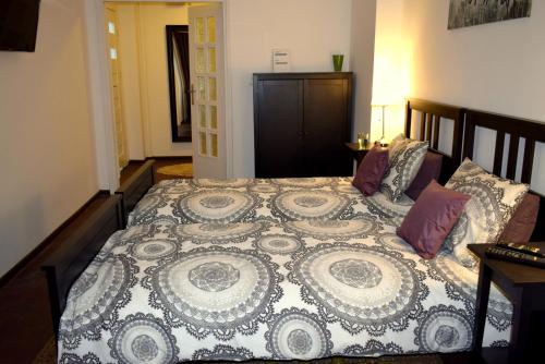 Fiesta Apartament, Warschau