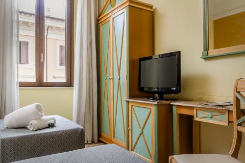 Exe Domus Aurea - image 8