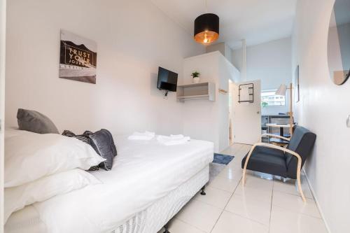 

Great value! Nice and sunny studio in Kingsland