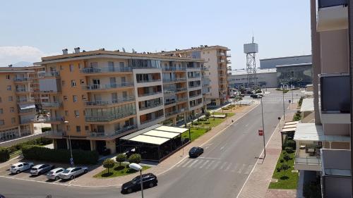 Piano Apartments Delta City - image 3