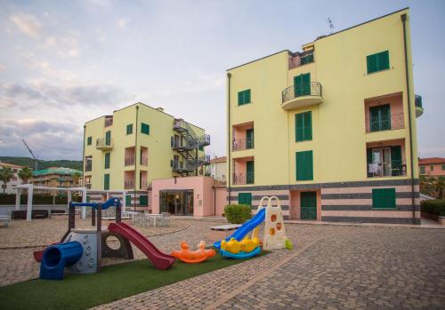 Residence Le Saline - Accommodation - Borgio Verezzi