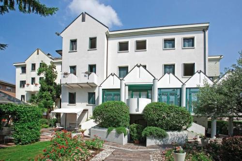 Park Hotel Ai Pini & Restaurant Ai Pini - image 9