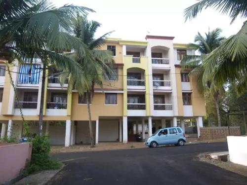 

Bon Vivant Apartment