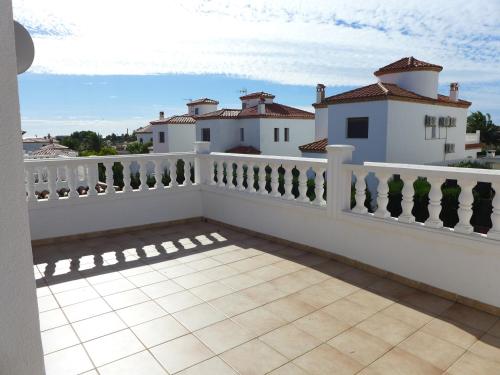 Rentalmar Villa California - image 13