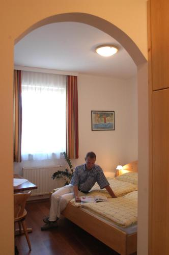 Weingut-Pension Stockingerhof - main image
