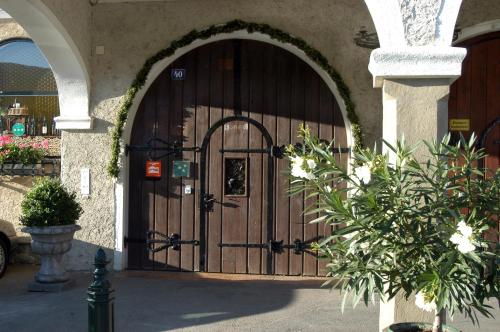 Weingut-Pension Stockingerhof - Chambre d'hôtes - Dürnstein