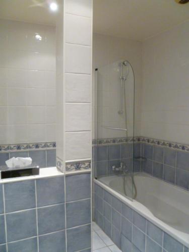 Chambre avec 2 lits