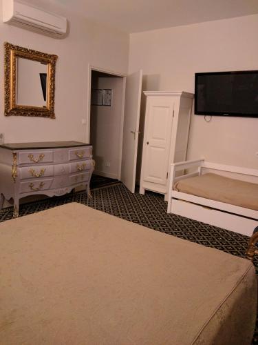 Hotel Fleur de Lys - image 8