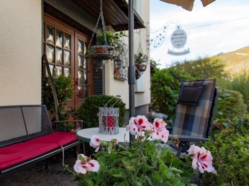 Ieeja, Bed & Breakfast Sandra Müller (Bed & Breakfast Sandra Muller) in Burg (Mosel)