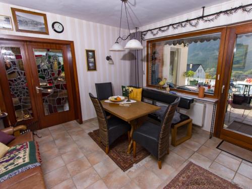Koplietošanas atpūtas telpa ar TV, Bed & Breakfast Sandra Müller (Bed & Breakfast Sandra Muller) in Burg (Mosel)