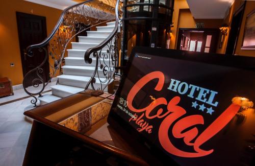 Hotel Coral Playa - image 7