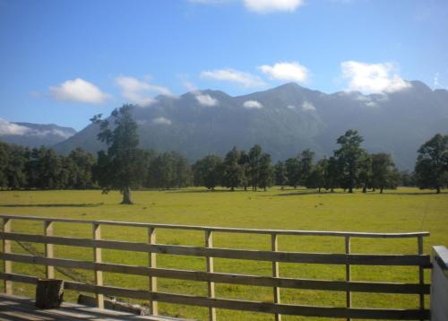 Hostal Tour Pucon – Pucon, MI
