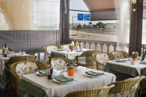 Ēdiens un dzērieni, Hotel Los Arcos in Dosbariosa