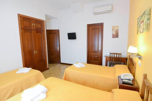 Triple Room image 4