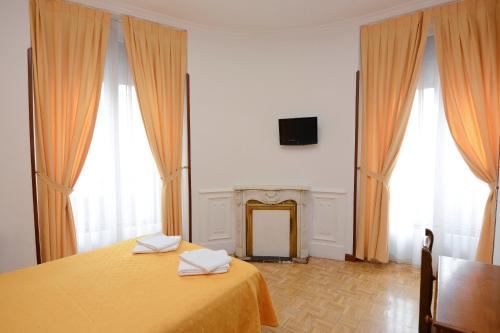 Hostal Edreira - image 12