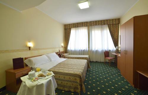 1 queen bed