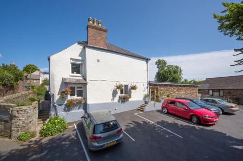 Chillington House - image 5
