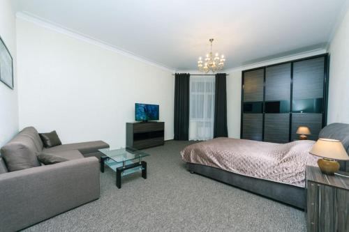 VIP 2 bedroms right near Khreashatik - image 9