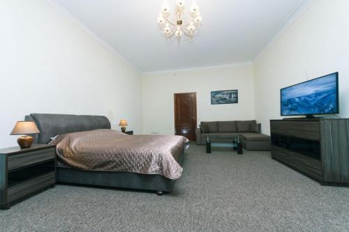 VIP 2 bedroms right near Khreashatik - image 11