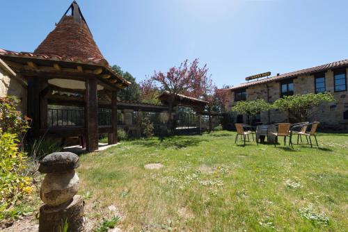 Dārzs, Hotel Santa Ines in Vinuesa