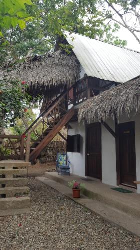 Las Cabanas de la Iguana in Puerto Lopez