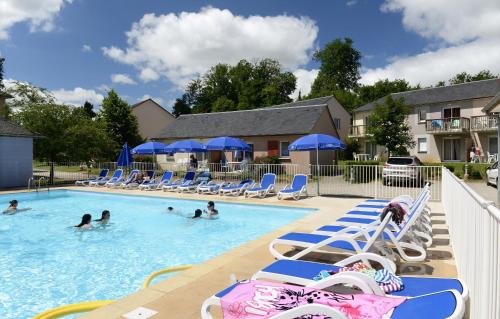 Résidence Odalys Le Hameau du Lac - Hotel - Rignac - Aveyron